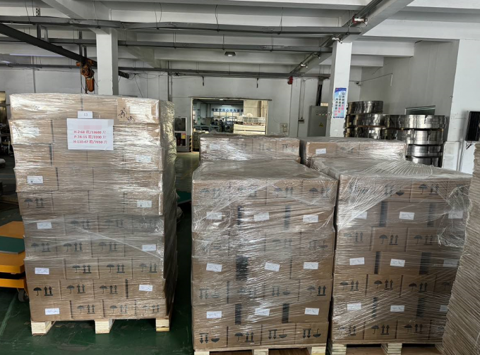 DYJ28-A17 45° Outer Embrace Base Aluminum Alloy Lean Pipe Joint Fittings packaging